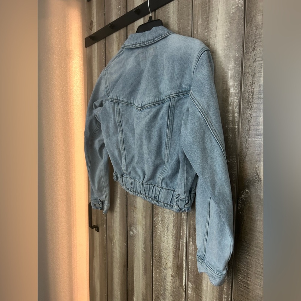 BLANKNYC Cropped Elastic Waist Denim Bomber Trucker Jacket, XS - Picture 8 of 10